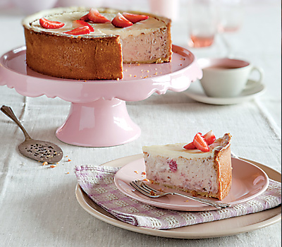 Strawberries and Cream Cheesecake